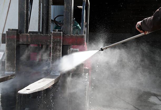 Professional Pressure Washing Services in Brentwood, PA